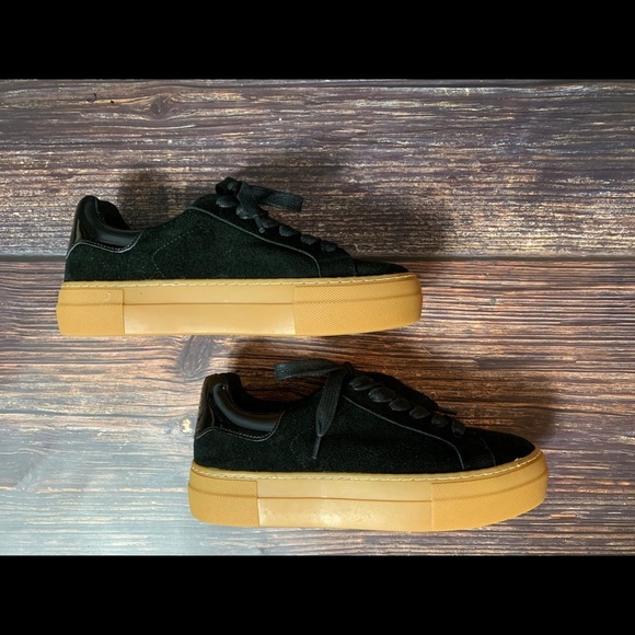 Steve Madden ~ Winnie Harlow x All Now Sneaker - Picture 6 of 9